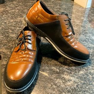 Never worn, Mens size 12 Oxford - Brown with black accent and comfy sole